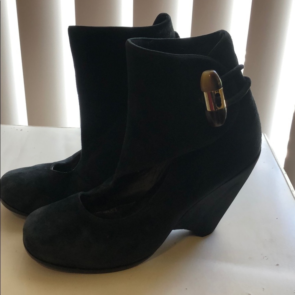 Marc by Marc Jacobs suede blue ankle boots sz 5